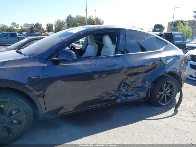 Tesla Model Y Long Range Dual Motor Rear-wheel Drive