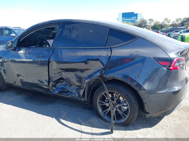 Tesla Model Y Long Range Dual Motor Rear-wheel Drive