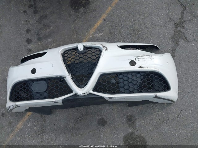Alfa Romeo Giulia Ti Sport Rwd