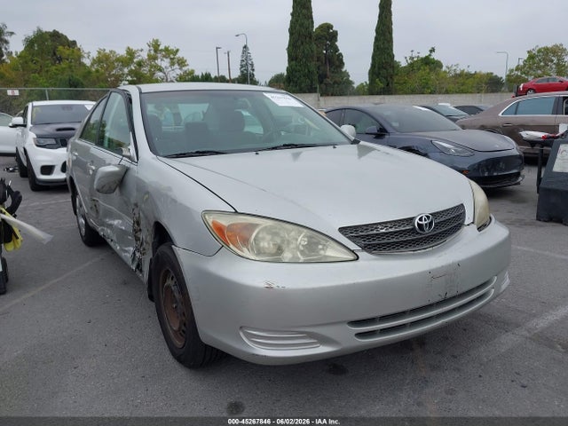 Salvage Toyota Camry Image