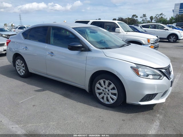 Salvage Nissan Sentra Image