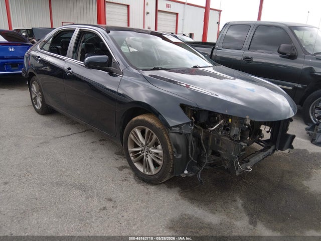 Salvage Toyota Camry Image