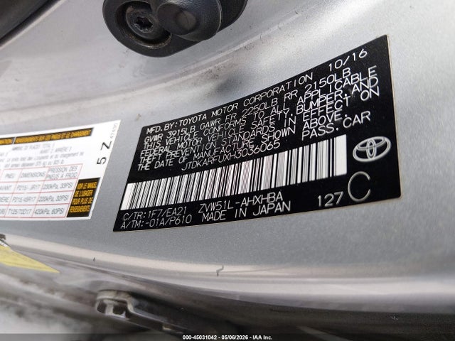 Toyota Prius Three Touring