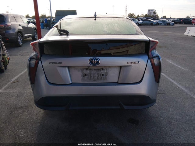 Toyota Prius Three Touring