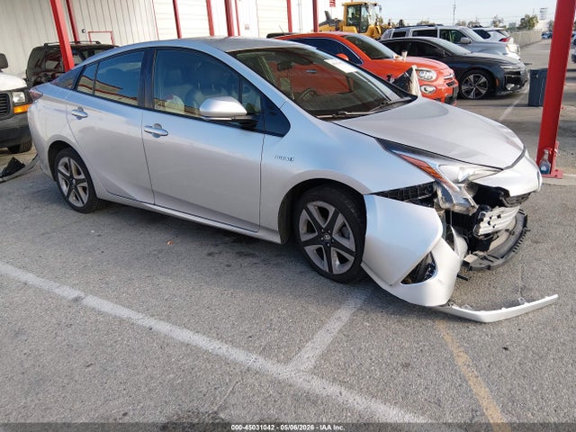 Toyota Prius Three Touring