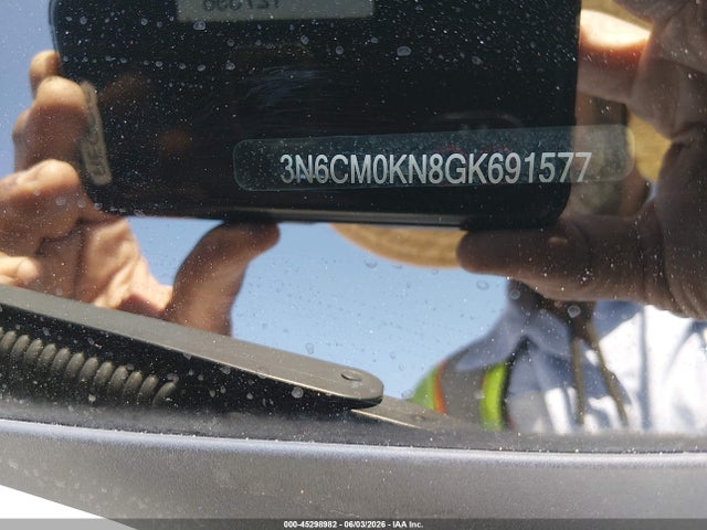 Nissan Nv S