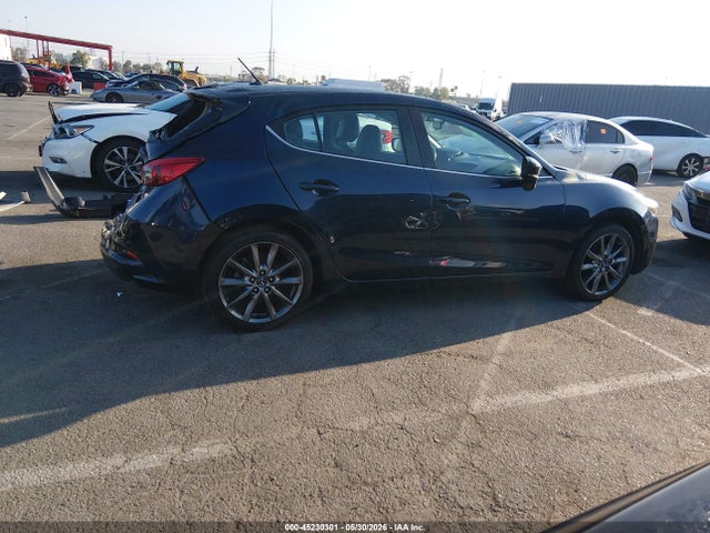 Mazda Mazda3 Touring