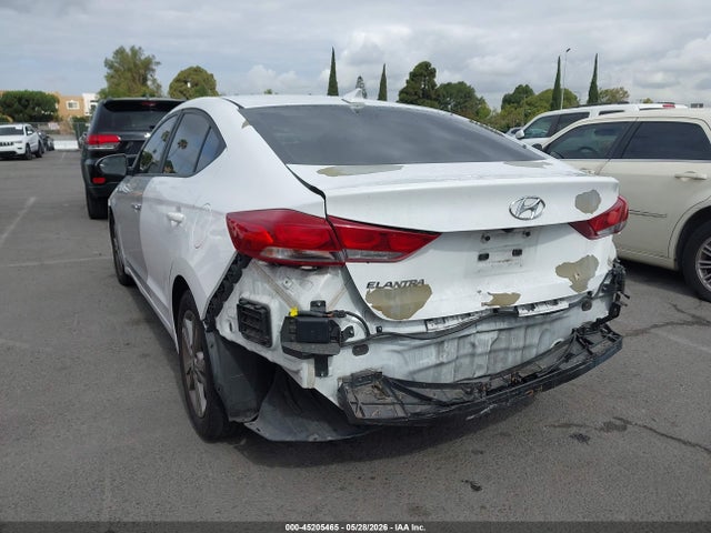 Hyundai ELANTRA Sel