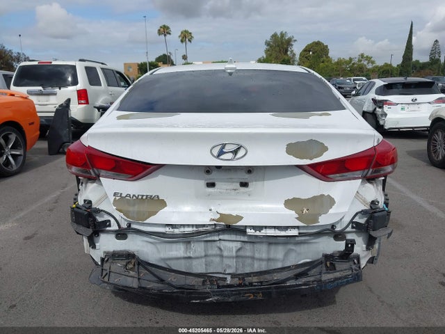 Hyundai ELANTRA Sel