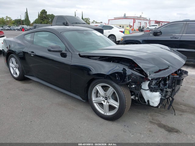 Salvage Ford Mustang Image