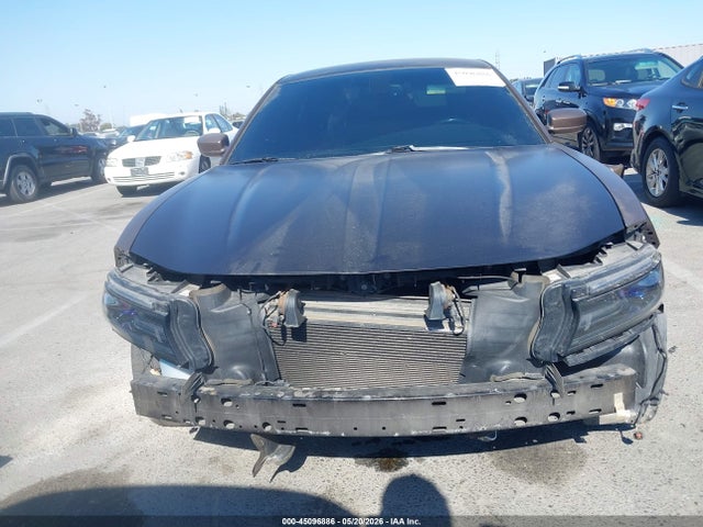 Dodge Charger Sxt