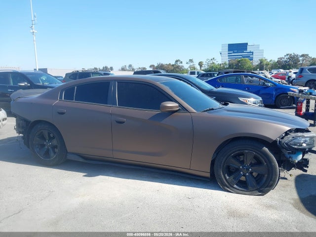 Dodge Charger Sxt