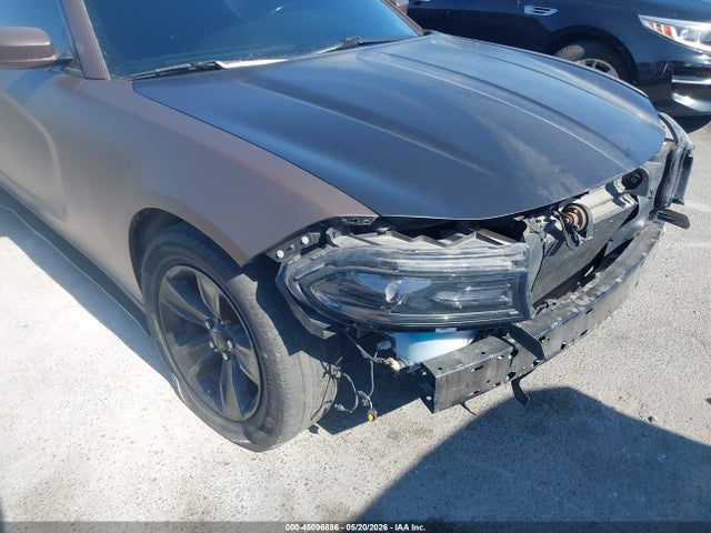 Dodge Charger Sxt
