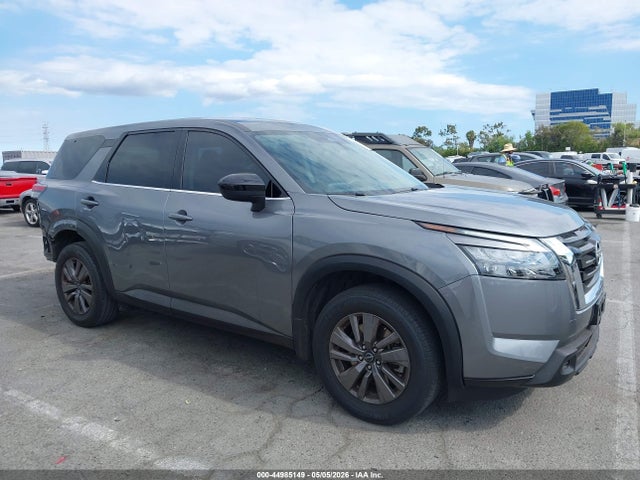 Nissan Pathfinder S Fwd