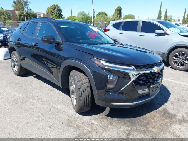 Salvage Chevrolet Trax Image