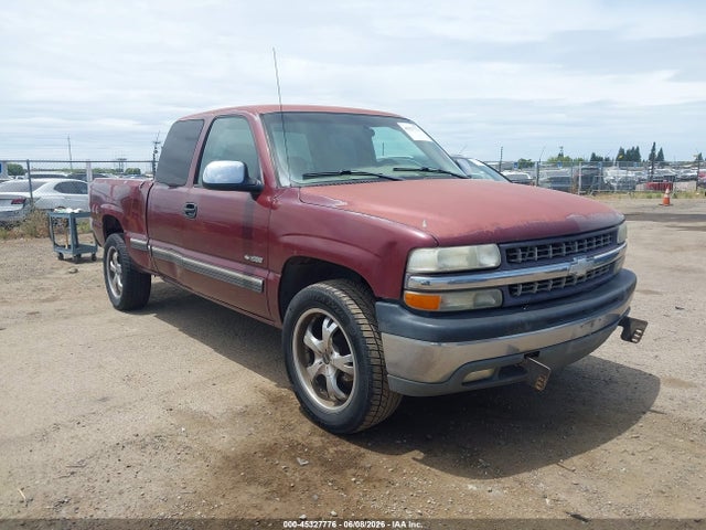 Salvage Chevrolet Silverado 1500 Image