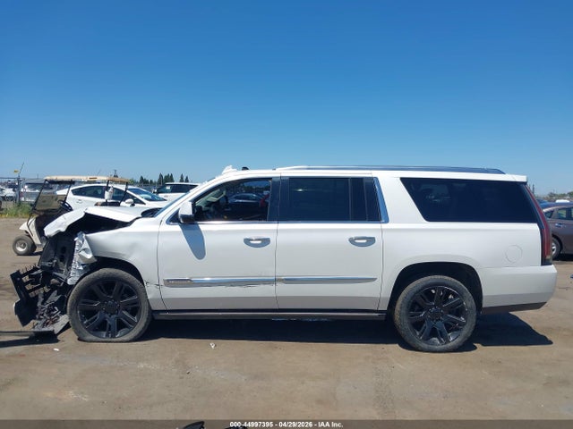 Cadillac Escalade Premium Collection