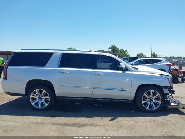 Cadillac Escalade Premium Collection