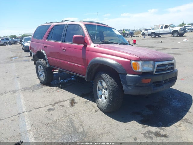 Salvage Toyota 4Runner Image