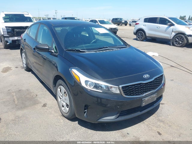 Salvage Kia Forte Image