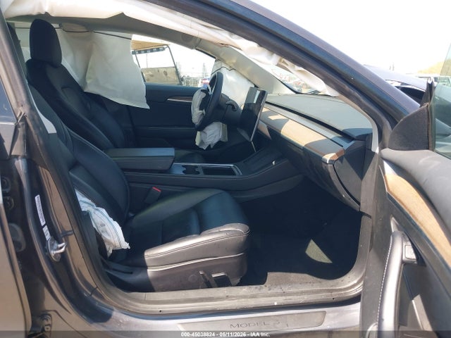 Tesla Model 3 Rear-wheel Drive