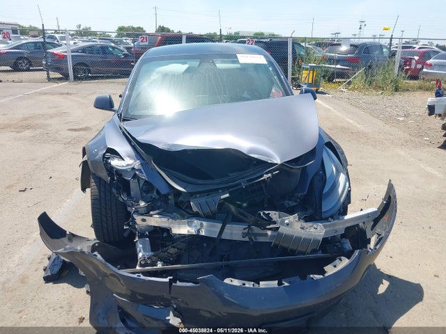 Tesla Model 3 Rear-wheel Drive