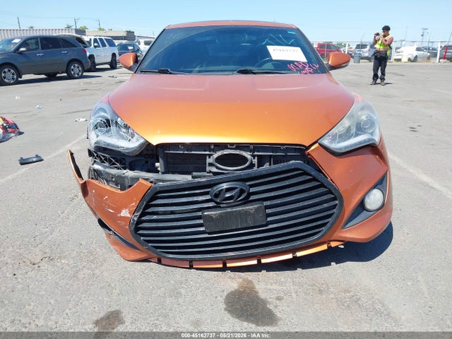 Hyundai VELOSTER Turbo