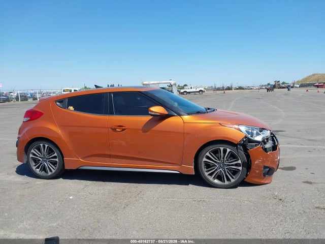 Hyundai VELOSTER Turbo