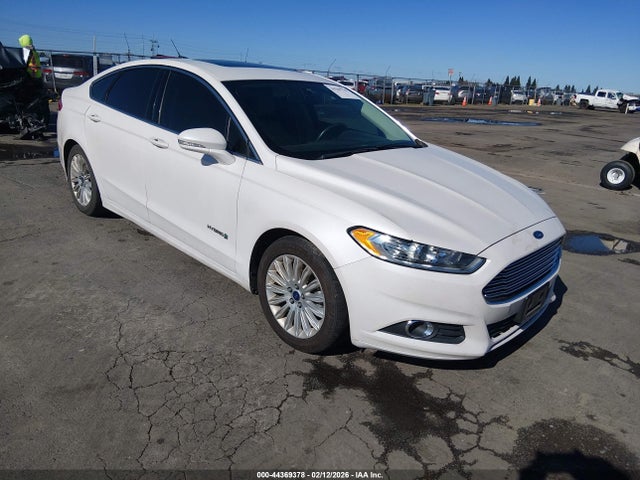 Salvage Ford Fusion Image