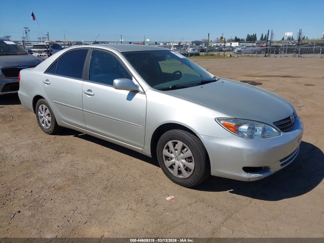 Salvage Toyota Camry Image