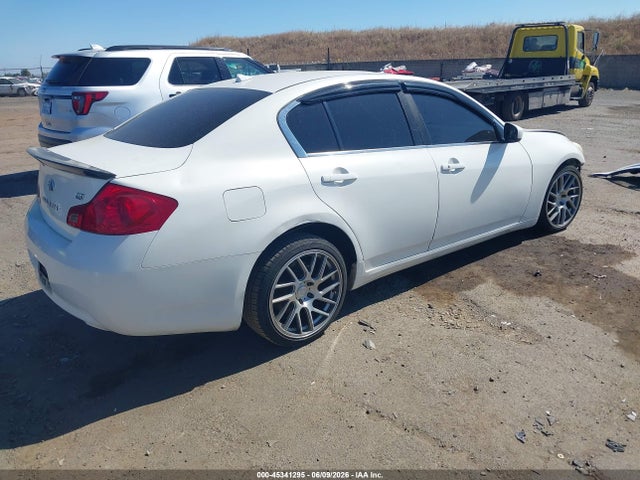 INFINITI G37 Journey