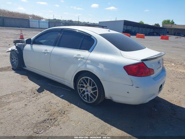 INFINITI G37 Journey
