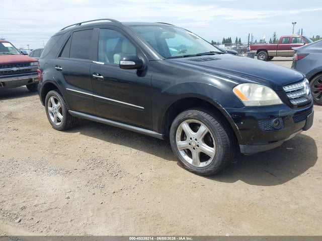 Salvage Mercedes-Benz M-Class Image