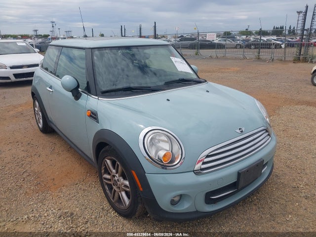Salvage MINI Cooper Image