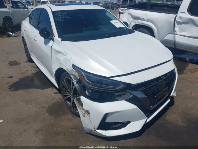 Salvage Nissan Sentra Image