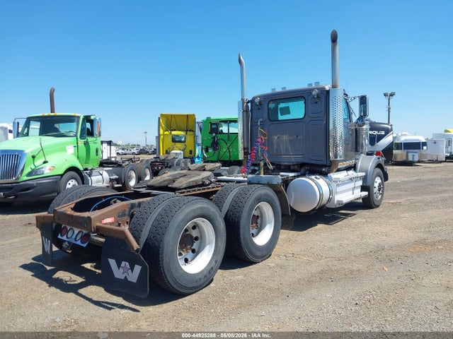 Western Star Auto Car Conventional 4900ex