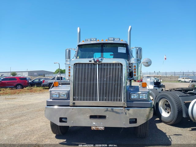 Western Star Auto Car Conventional 4900ex