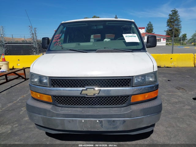 Chevrolet Express Lt