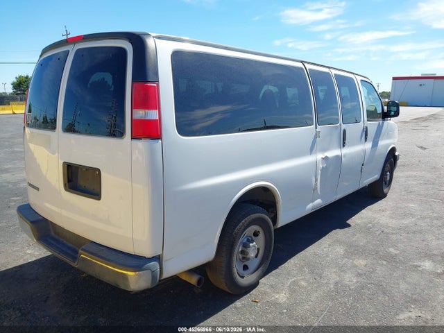 Chevrolet Express Lt