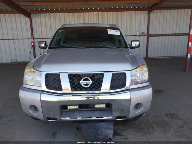 Nissan Titan Se