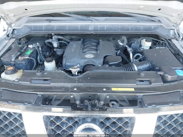 Nissan Titan Se