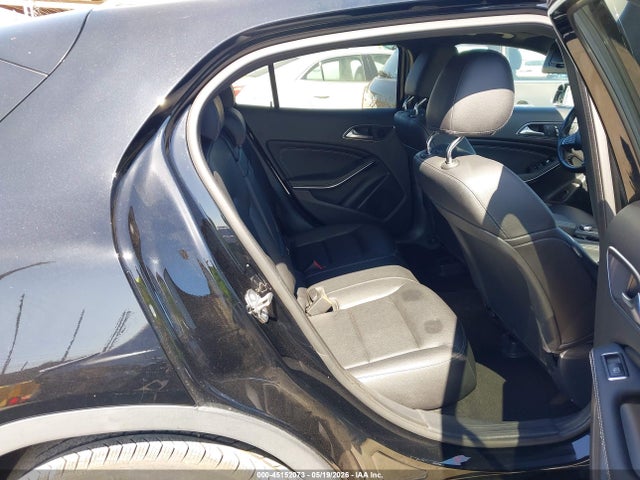 Mercedes-Benz GLA 4matic