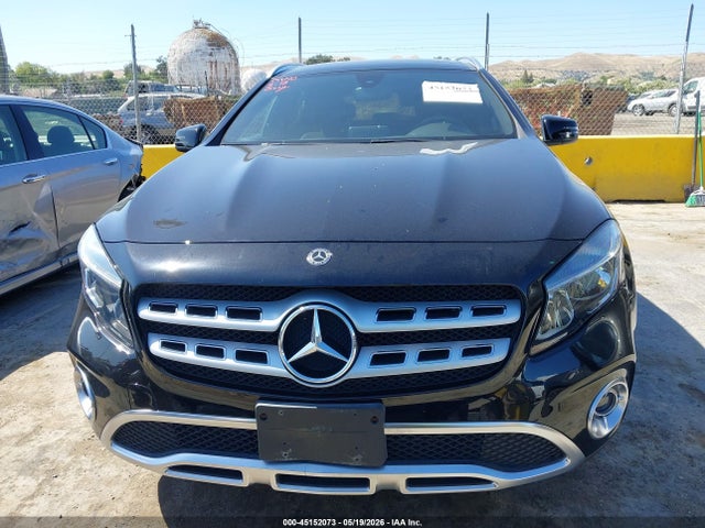 Mercedes-Benz GLA 4matic