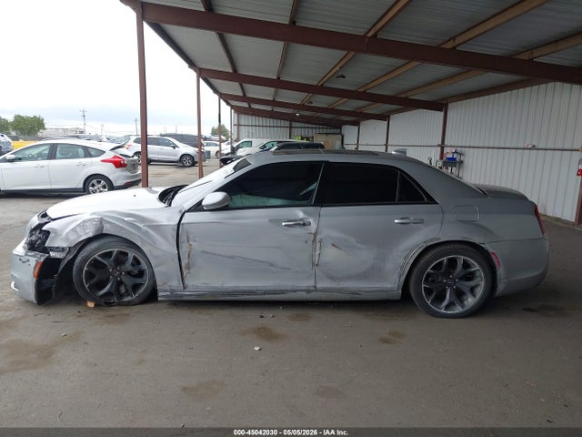 Chrysler 300 S