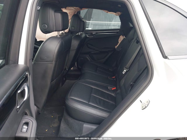 Porsche Macan T