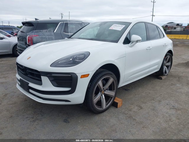 Porsche Macan T