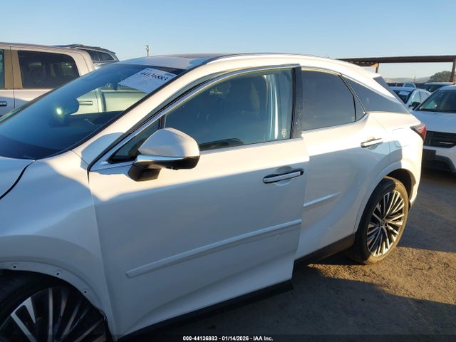 Lexus RX Premium Plus
