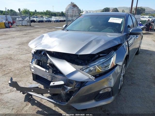 Nissan Altima S Fwd