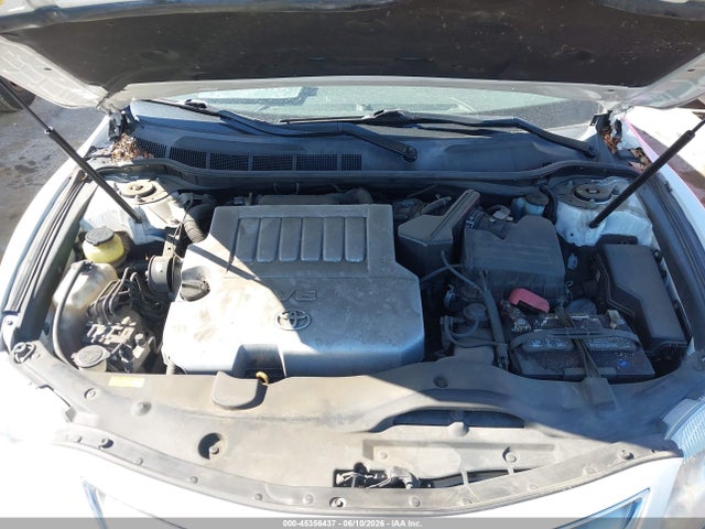 Toyota Camry Xle V6
