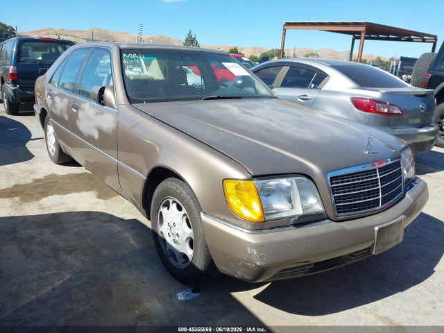 Salvage Mercedes-Benz 300 Image